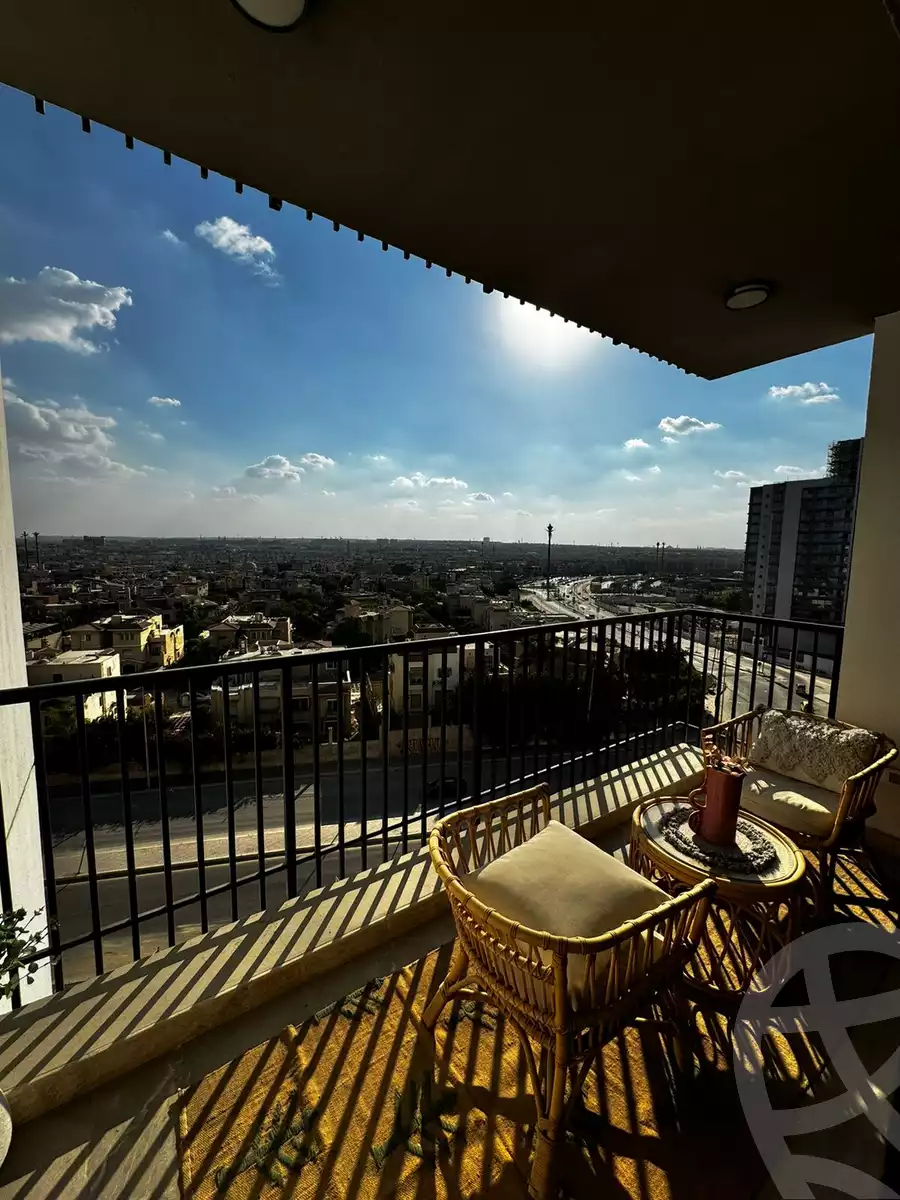 https://aqarmap.com.eg/ar/listing/5903367-for-sale-cairo-el-sheikh-zayed-city-compounds-zyd-wr-llttwyr-z-tower