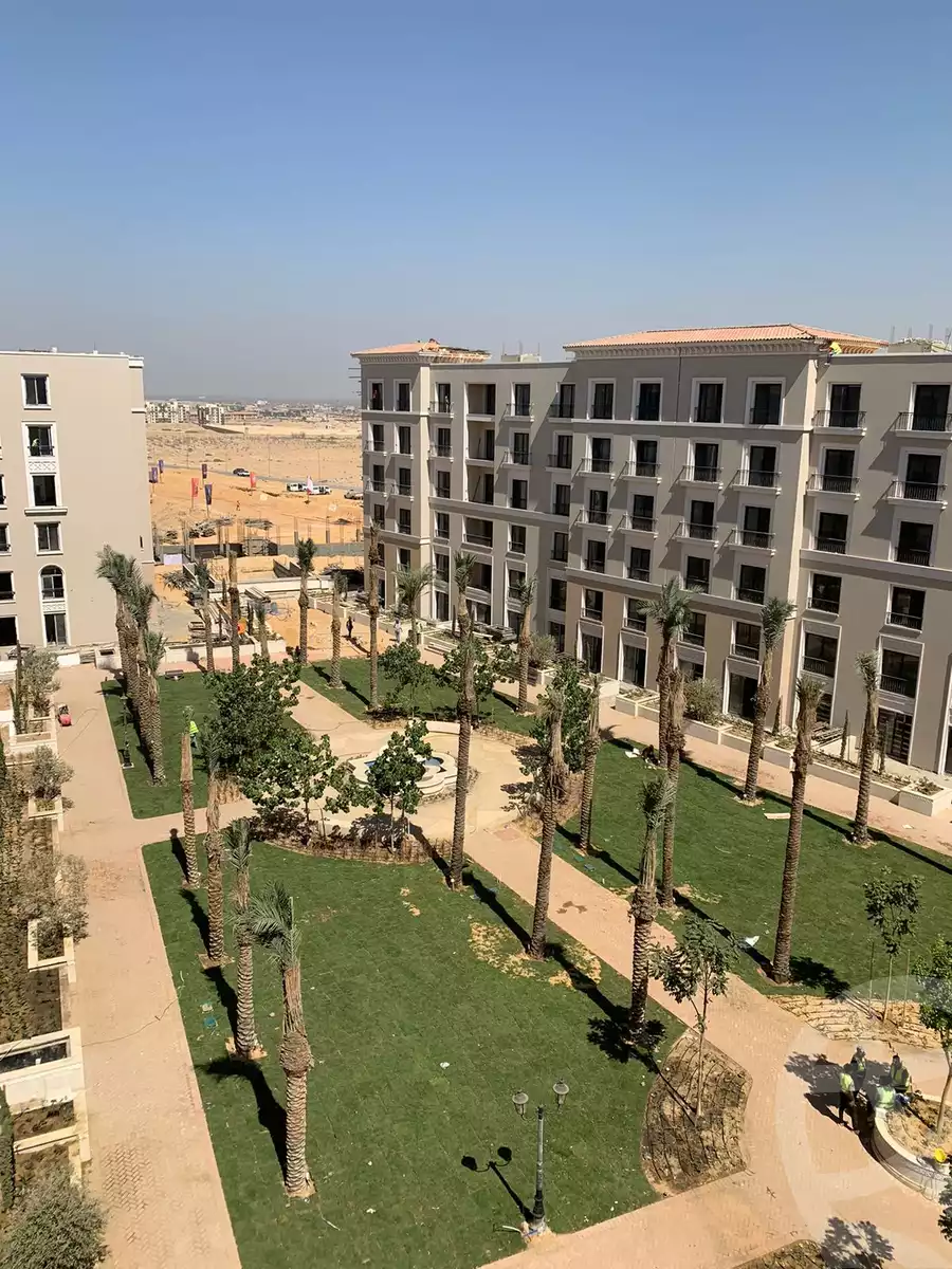 https://aqarmap.com.eg/en/listing/5904321-for-sale-cairo-el-sheikh-zayed-city-compounds-kmbwnd-fyldj-wyst-dr-llttwyr