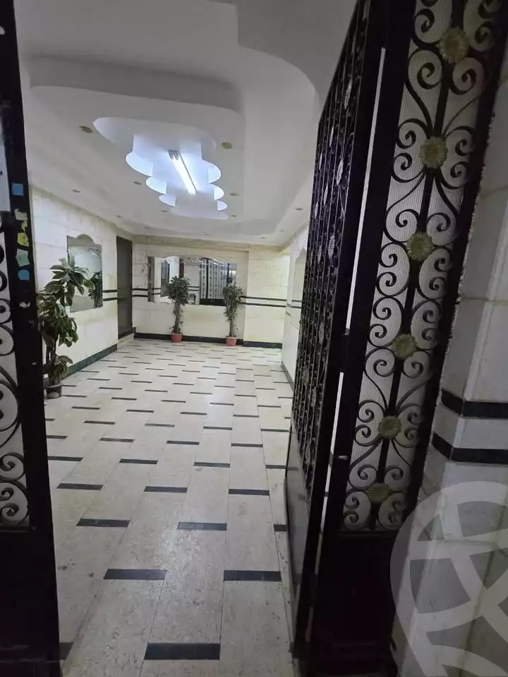 https://aqarmap.com.eg/en/listing/5904916-for-sale-cairo-el-zaytun-lzytwn-lbhry-shr-snn-bsh
