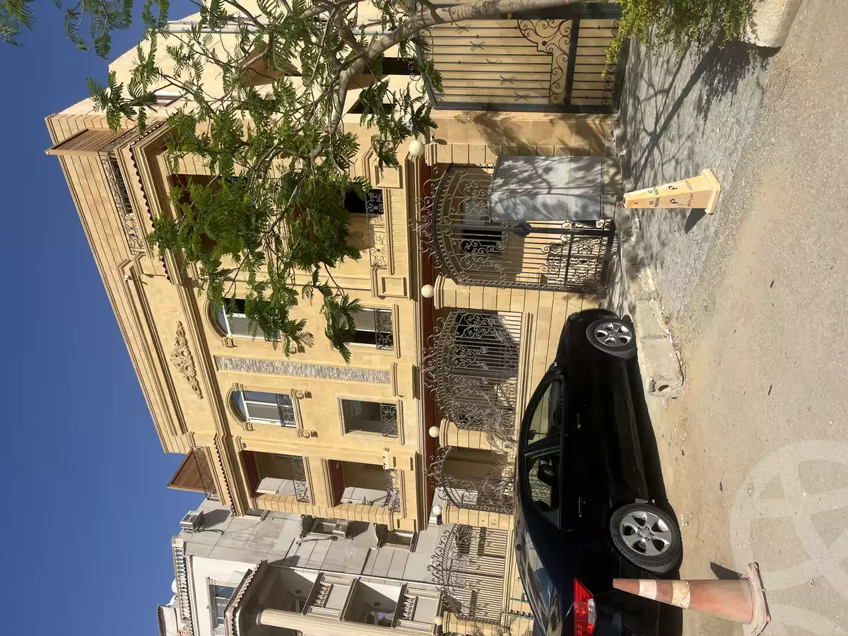 https://aqarmap.com.eg/en/listing/5906026-for-sale-cairo-new-cairo-el-banafsg-el-banafsag-11-suleiman-al-halabi-st