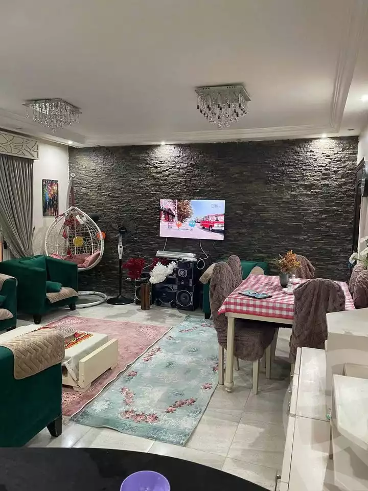 https://aqarmap.com.eg/en/listing/5906520-for-sale-cairo-mokattam-lhdb-l-ly-el-naforah-square