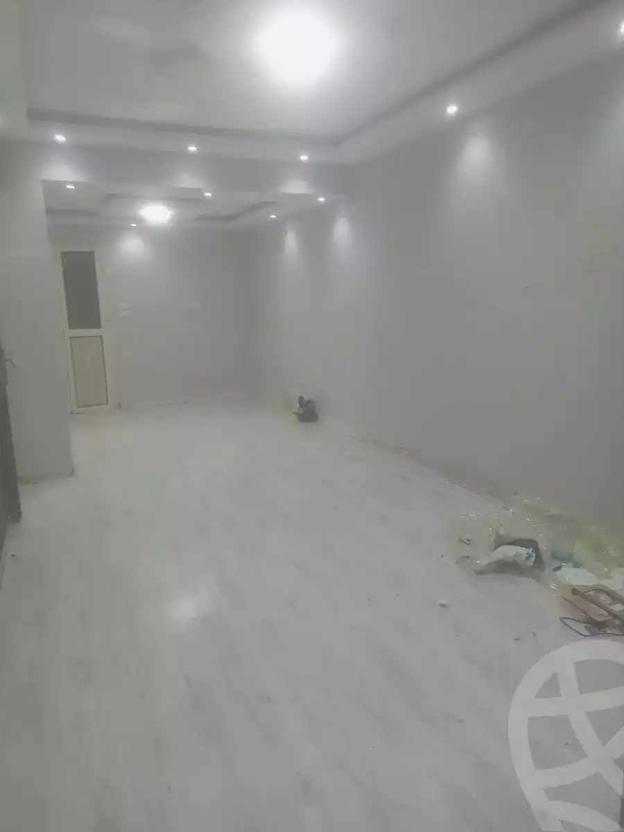 https://aqarmap.com.eg/ar/listing/5909296-for-sale-cairo-helwan-hadayek-helwan-el-khashab-canal