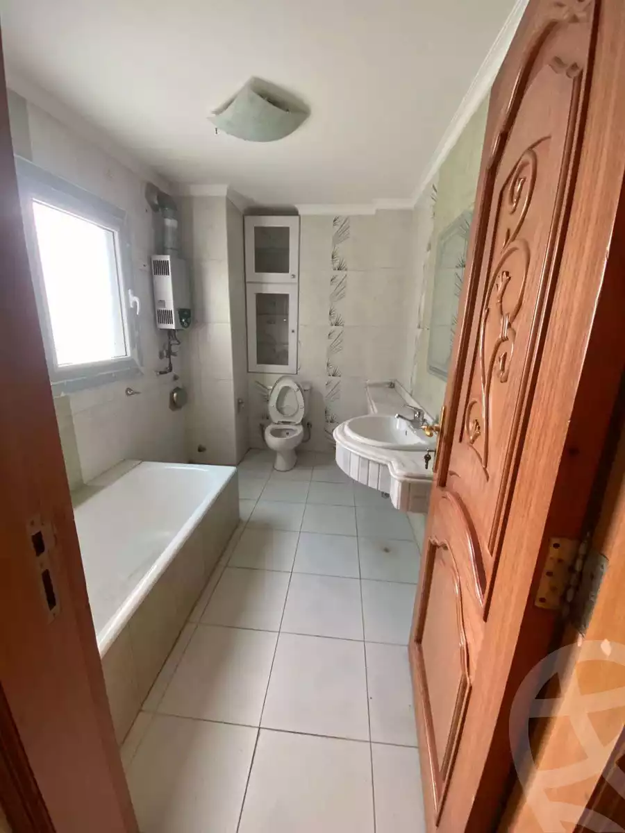 https://aqarmap.com.eg/en/listing/5910860-for-rent-cairo-new-cairo-el-choueifat-el-sheikh-mahmoud-el-banna-st