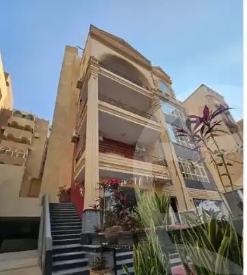 https://aqarmap.com.eg/ar/listing/5913053-for-rent-cairo-mokattam-lhdb-l-ly-shareaa-9