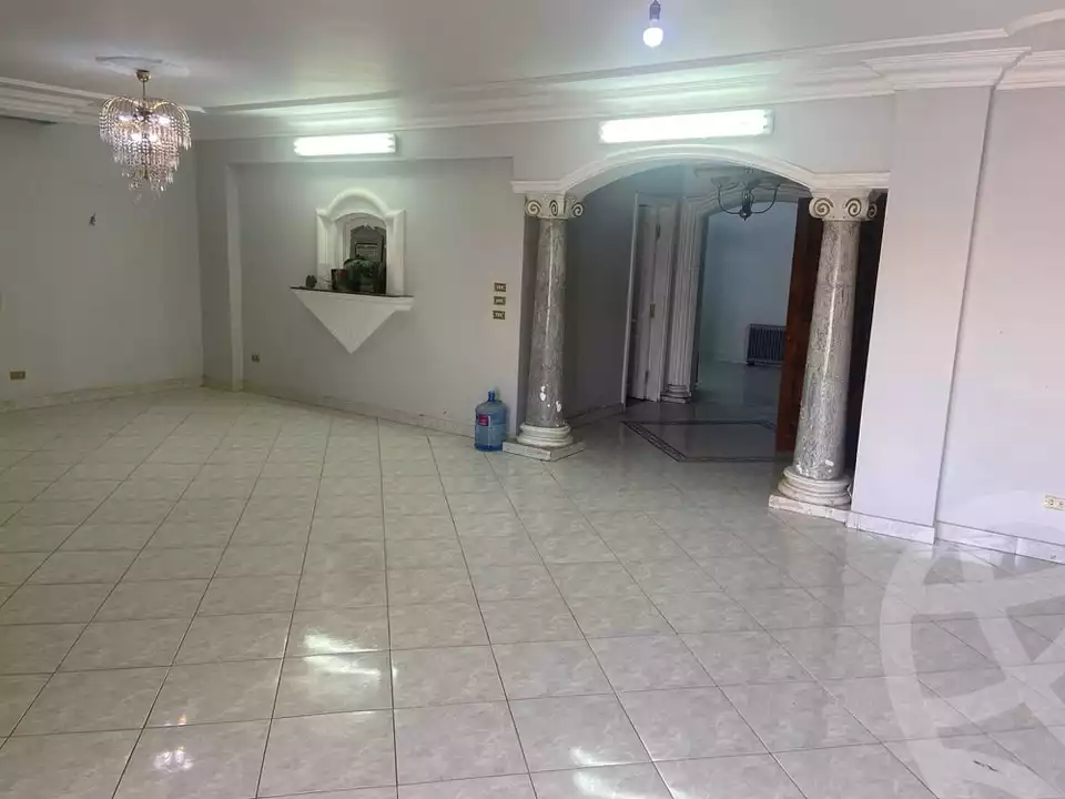 https://aqarmap.com.eg/en/listing/5919316-for-rent-cairo-mokattam-lhdb-l-ly