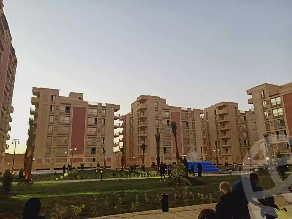 https://aqarmap.com.eg/en/listing/5919792-for-sale-cairo-new-cairo-compounds-zohour-life-compound-2