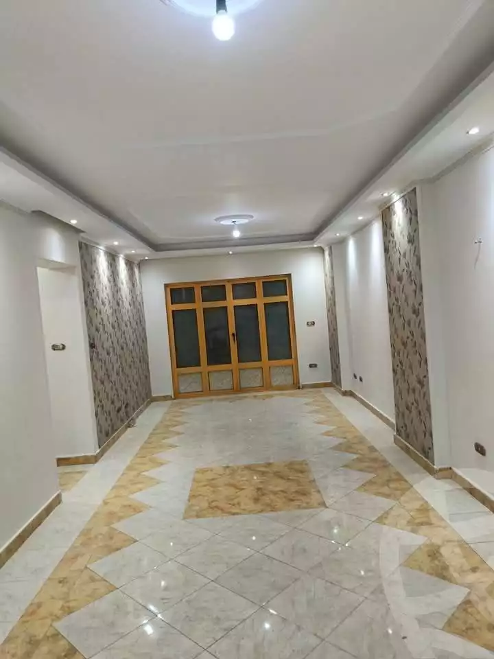 https://aqarmap.com.eg/ar/listing/5920593-for-rent-cairo-mokattam-lhdb-l-ly-shareaa-9