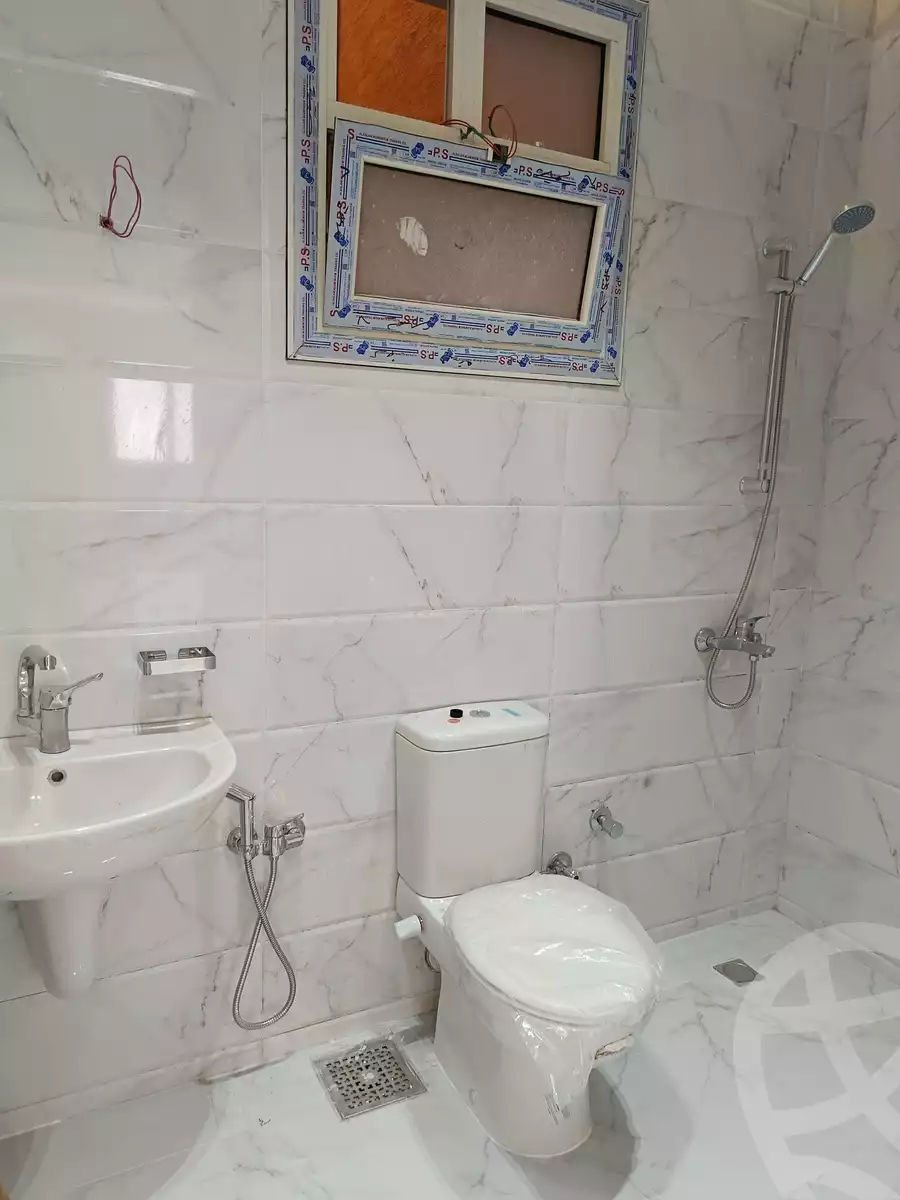 https://aqarmap.com.eg/en/listing/5920639-for-rent-cairo-mokattam-lhdb-l-ly