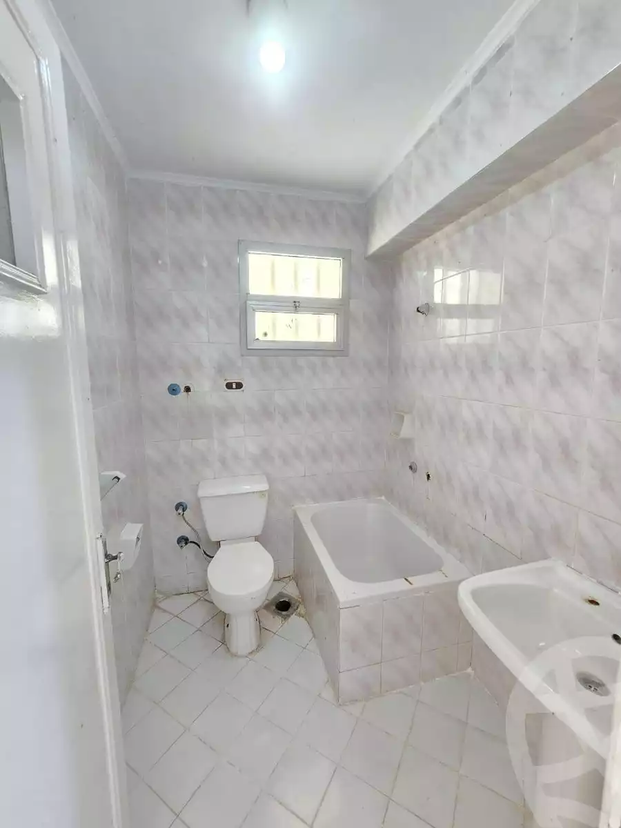 https://aqarmap.com.eg/en/listing/5920892-for-sale-alexandria-l-jmy-shataa-el-nakheel