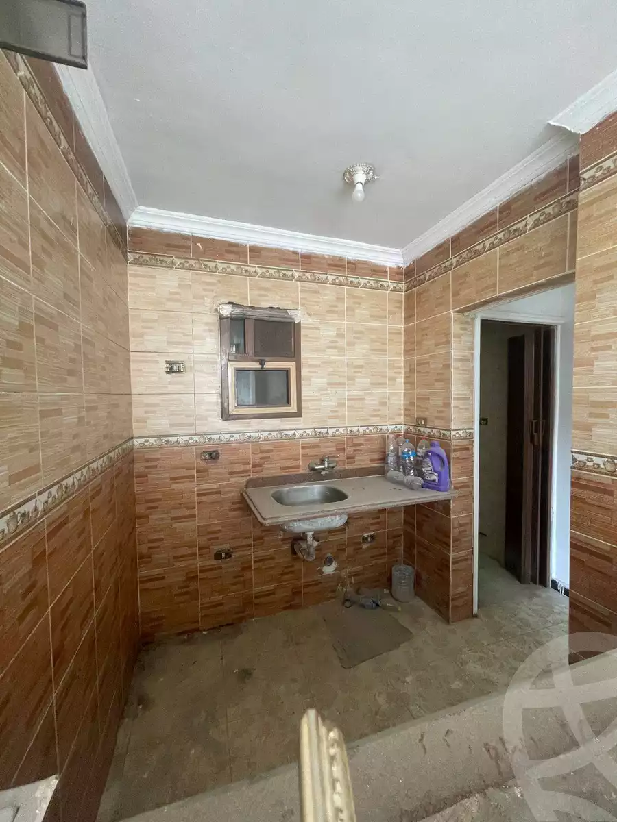 https://aqarmap.com.eg/ar/listing/5923510-for-sale-alexandria-l-jmy-lbytsh-el-saleheen-mosque-st