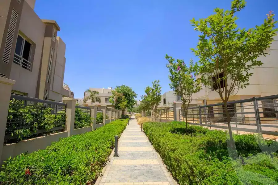 https://aqarmap.com.eg/ar/listing/5924684-for-sale-cairo-el-sheikh-zayed-city-compounds-atrio