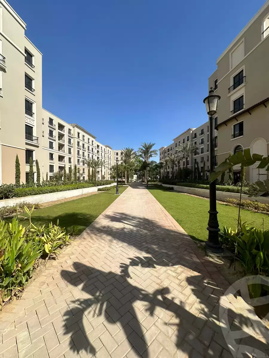 https://aqarmap.com.eg/en/listing/5925032-for-sale-cairo-el-sheikh-zayed-city-compounds-kmbwnd-fyldj-wyst-dr-llttwyr
