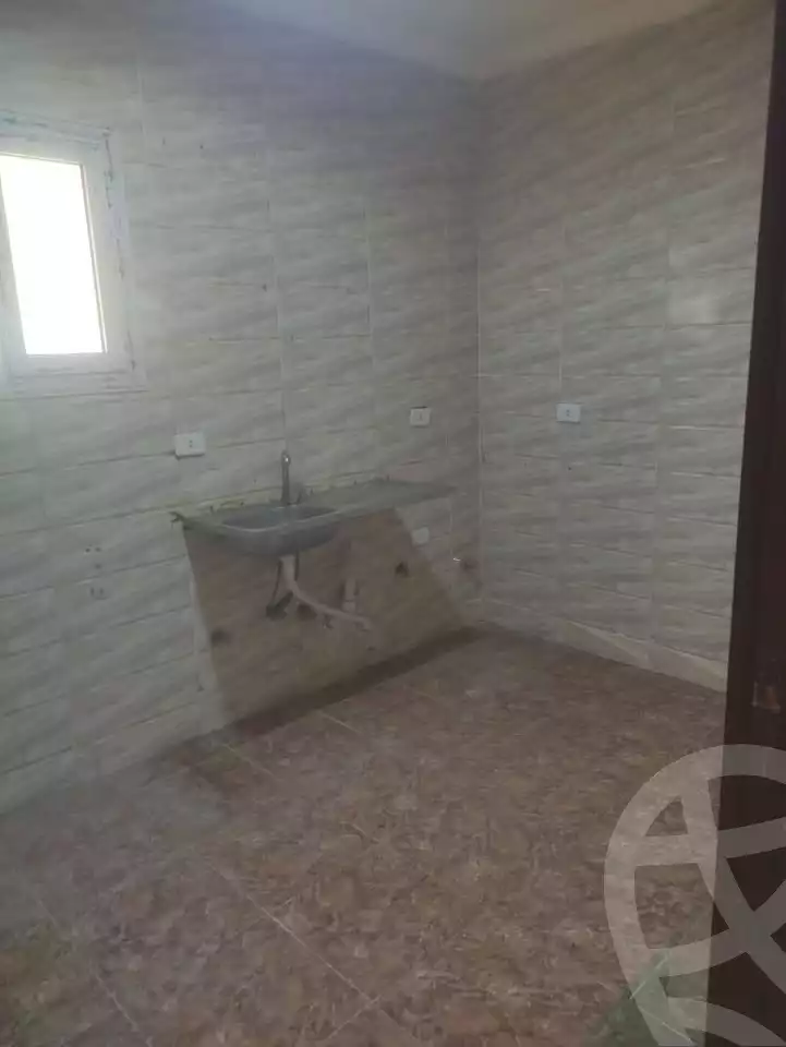 https://aqarmap.com.eg/en/listing/5925366-for-rent-cairo-mokattam-lhdb-l-ly