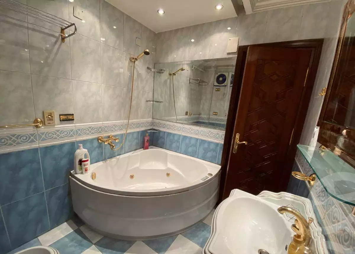 https://aqarmap.com.eg/en/listing/5926126-for-sale-cairo-faisal-shareaa-el-malek-fasel