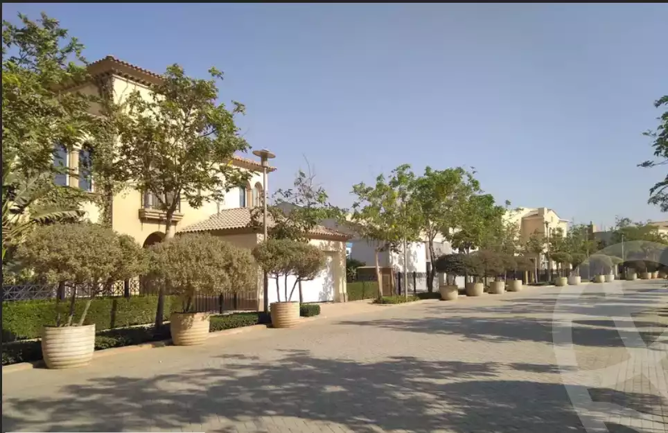 https://aqarmap.com.eg/en/listing/5927362-for-sale-cairo-mokattam-compounds-uptown-cairo