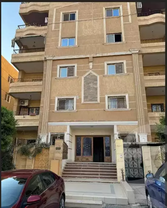 https://aqarmap.com.eg/en/listing/5928701-for-sale-cairo-mokattam-compounds-mwntn-blz