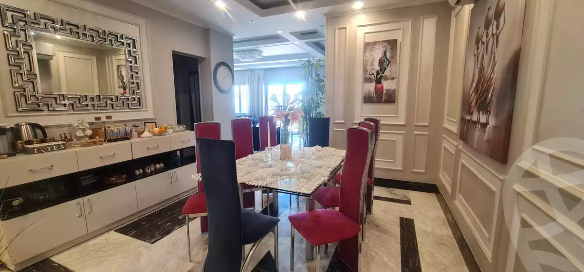 https://aqarmap.com.eg/en/listing/5931135-for-sale-cairo-el-sheikh-zayed-city-compounds-kmbwnd-wyst-twn-swdyk