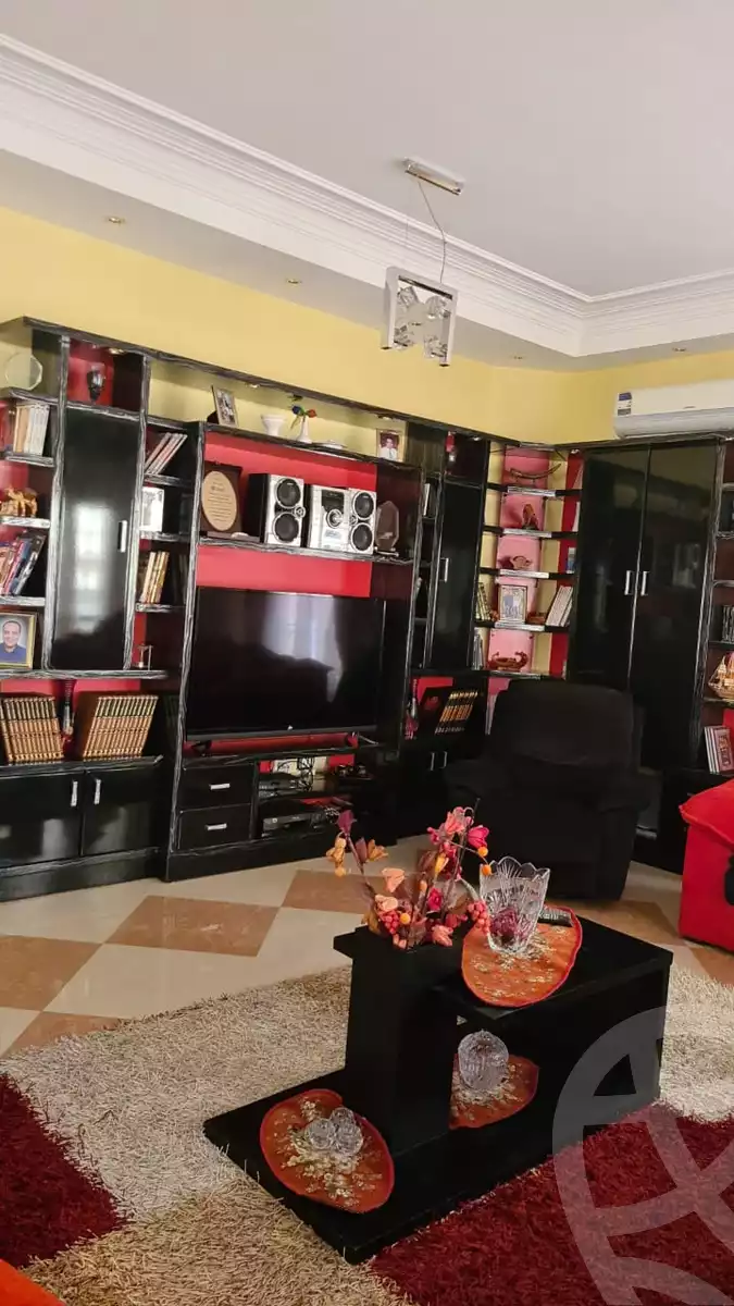 https://aqarmap.com.eg/en/listing/5931143-for-sale-cairo-el-sheikh-zayed-city-compounds-el-yasmeen-compound