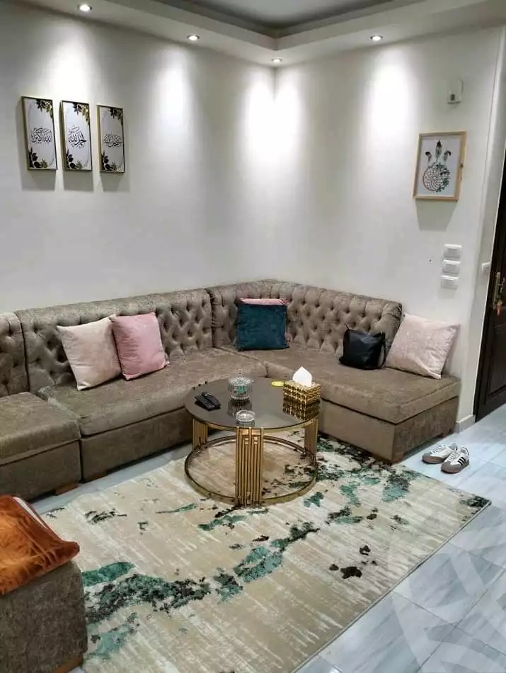https://aqarmap.com.eg/ar/listing/5931605-for-sale-cairo-helwan-hadayek-helwan-nile-corniche-st