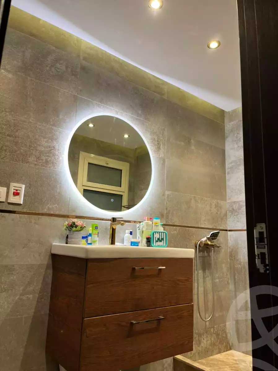 https://aqarmap.com.eg/en/listing/5932078-for-sale-cairo-el-sheikh-zayed-city-compounds-jn-1