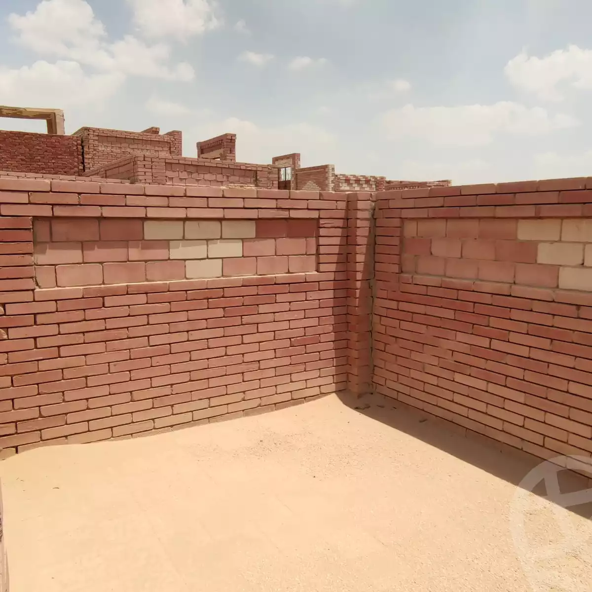 https://aqarmap.com.eg/en/listing/5932407-for-sale-cairo-15th-of-may-mjwr-16
