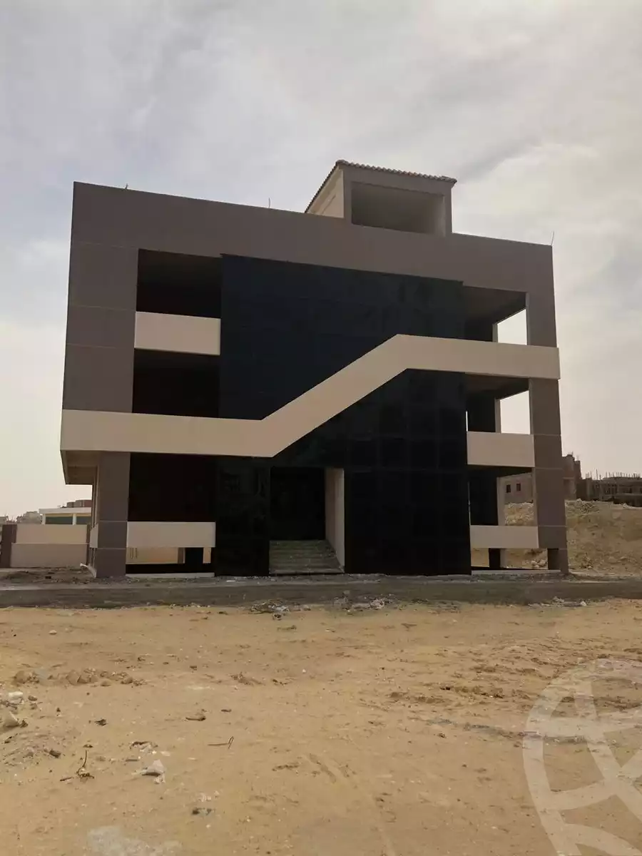 https://aqarmap.com.eg/ar/listing/5934684-for-sale-cairo-6th-of-october-el-wahatt-road