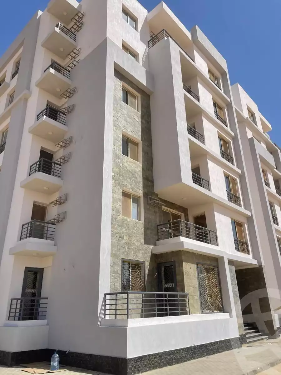 https://aqarmap.com.eg/en/listing/5935426-for-sale-cairo-el-sheikh-zayed-city-lshykh-zyd-ljdyd-west-view-residence-hdp