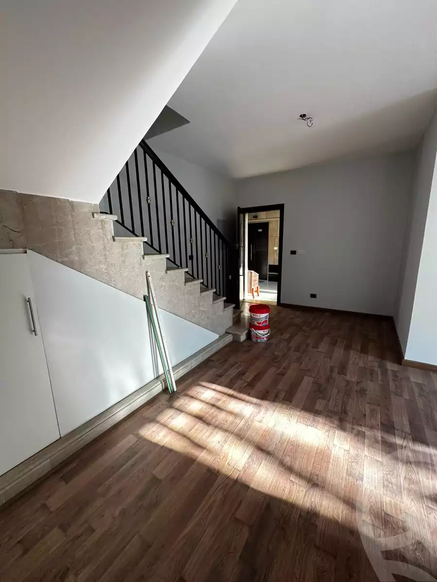 https://aqarmap.com.eg/en/listing/5935456-for-rent-cairo-el-sheikh-zayed-city-compounds-kmbwnd-wyst-twn-swdyk
