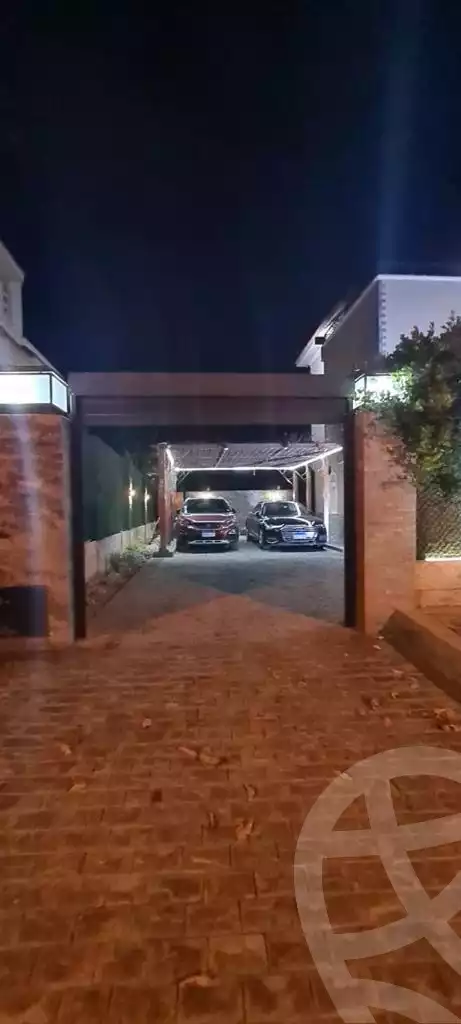 https://aqarmap.com.eg/en/listing/5936036-for-sale-cairo-el-sheikh-zayed-city-alex-cairo-desert-road-kmbwnd-fy-tryq-skndry-lshrwy