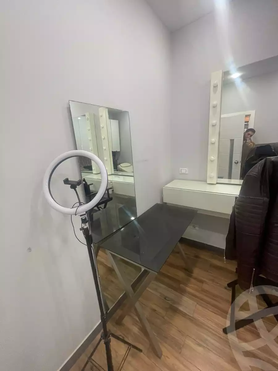 https://aqarmap.com.eg/en/listing/5936660-for-sale-cairo-el-sheikh-zayed-city-compounds-beverly-hills
