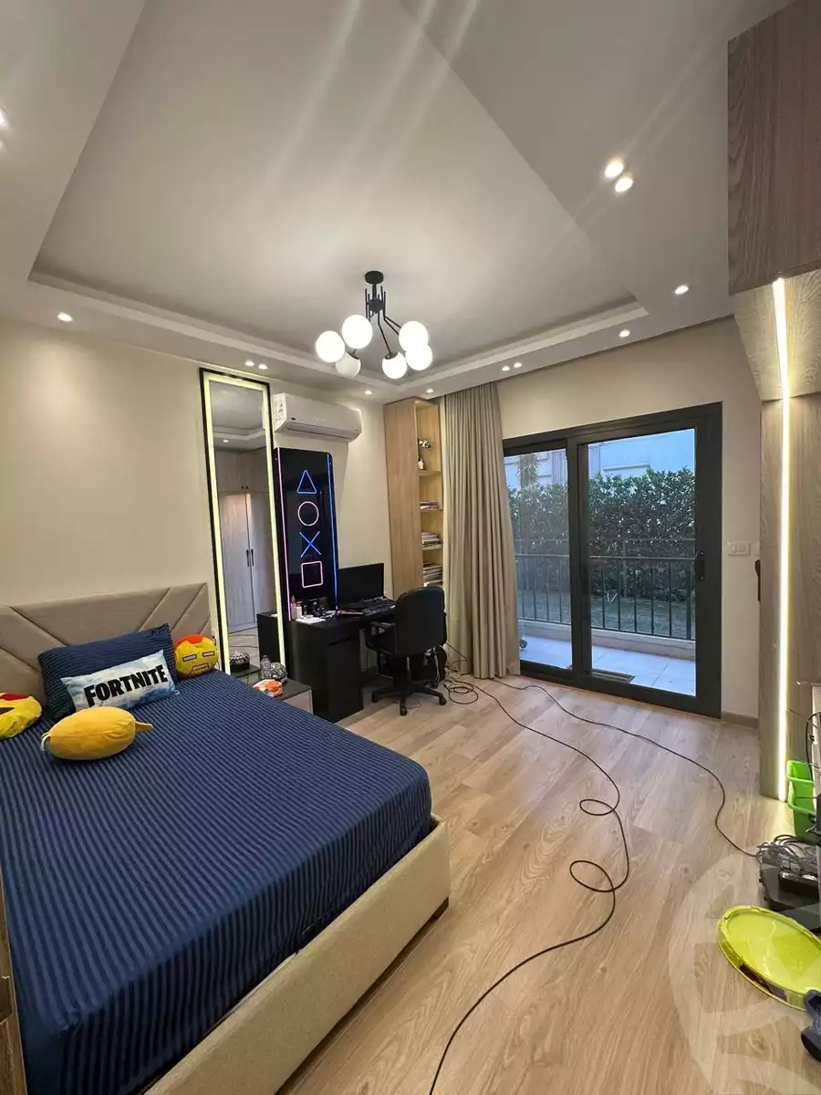 https://aqarmap.com.eg/en/listing/5937747-for-sale-cairo-new-cairo-compounds-fifth-square