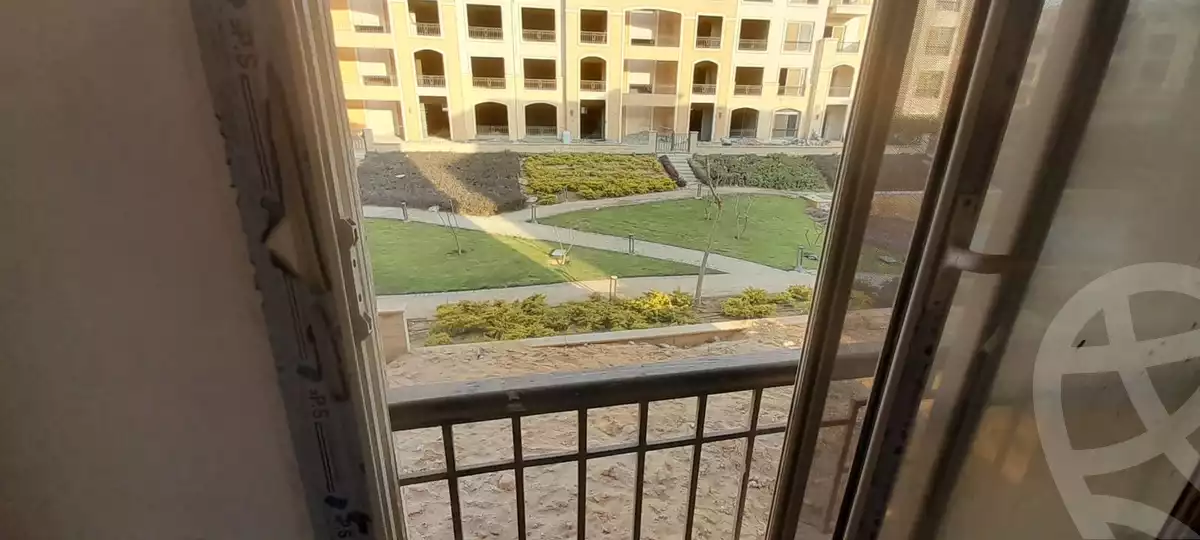 https://aqarmap.com.eg/en/listing/5939318-for-sale-cairo-new-cairo-compounds-stwn-ryzydns-by-ar-y-llttwyr