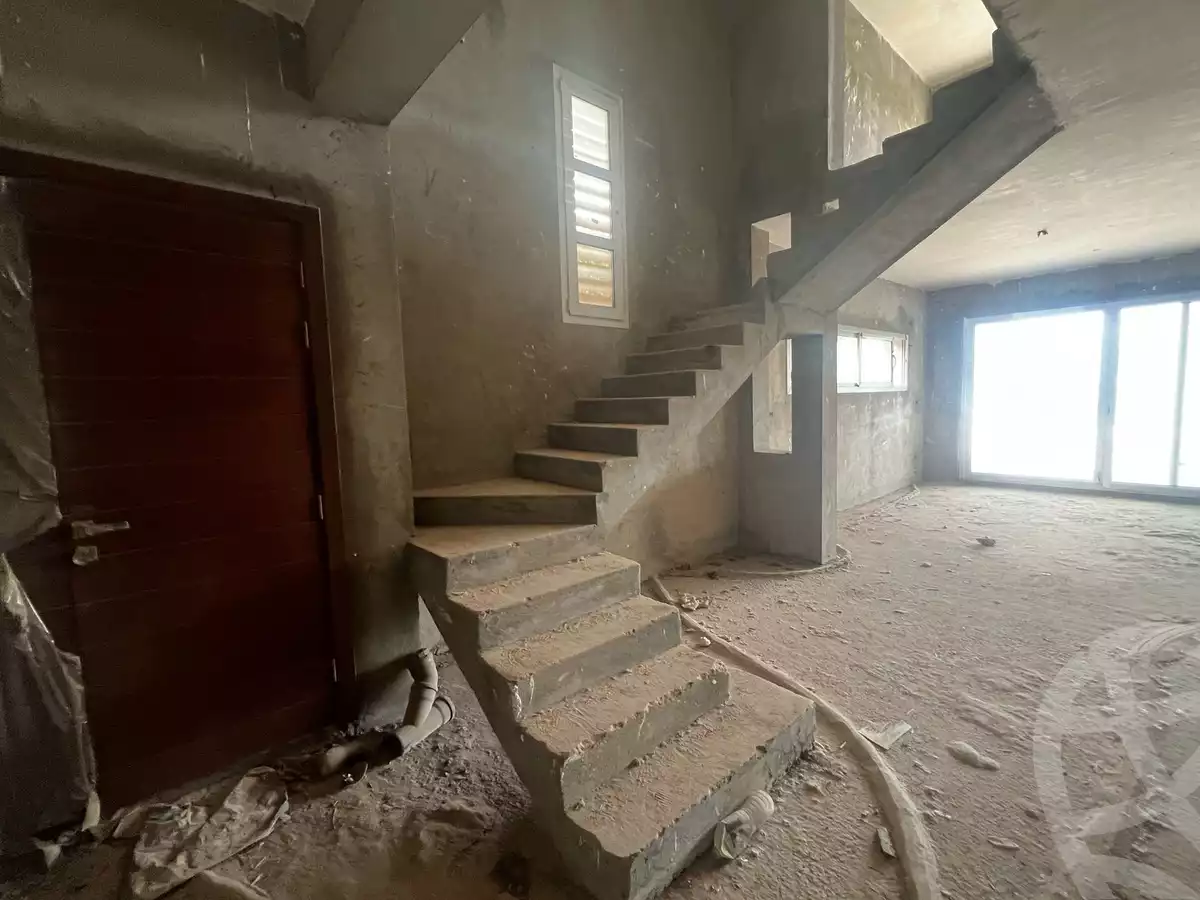 https://aqarmap.com.eg/en/listing/5939697-for-sale-cairo-el-sheikh-zayed-city-compounds-kmbwnd-wyst-twn-swdyk