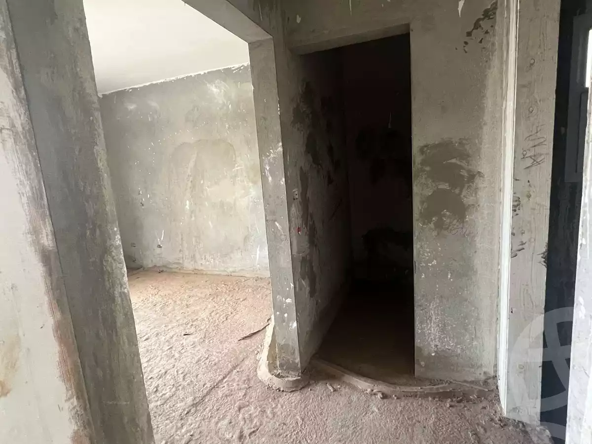 https://aqarmap.com.eg/en/listing/5939697-for-sale-cairo-el-sheikh-zayed-city-compounds-kmbwnd-wyst-twn-swdyk