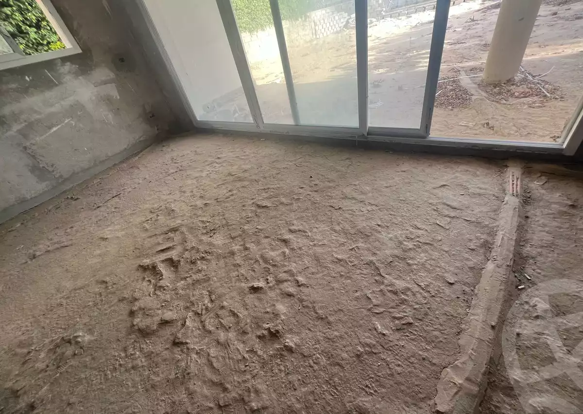 https://aqarmap.com.eg/en/listing/5939697-for-sale-cairo-el-sheikh-zayed-city-compounds-kmbwnd-wyst-twn-swdyk