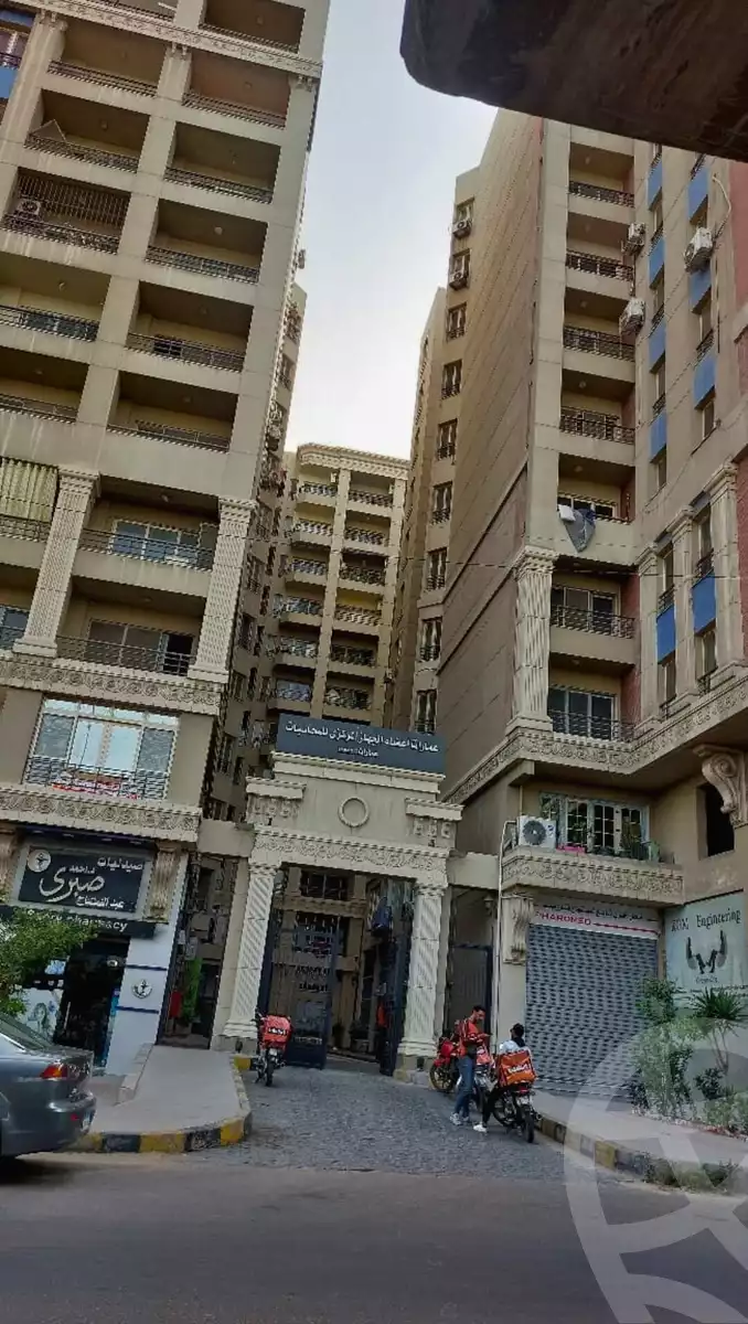 https://aqarmap.com.eg/ar/listing/5940013-for-rent-alexandria-moharram-bey-kanal-al-mahmoudeya-al-bahri-st