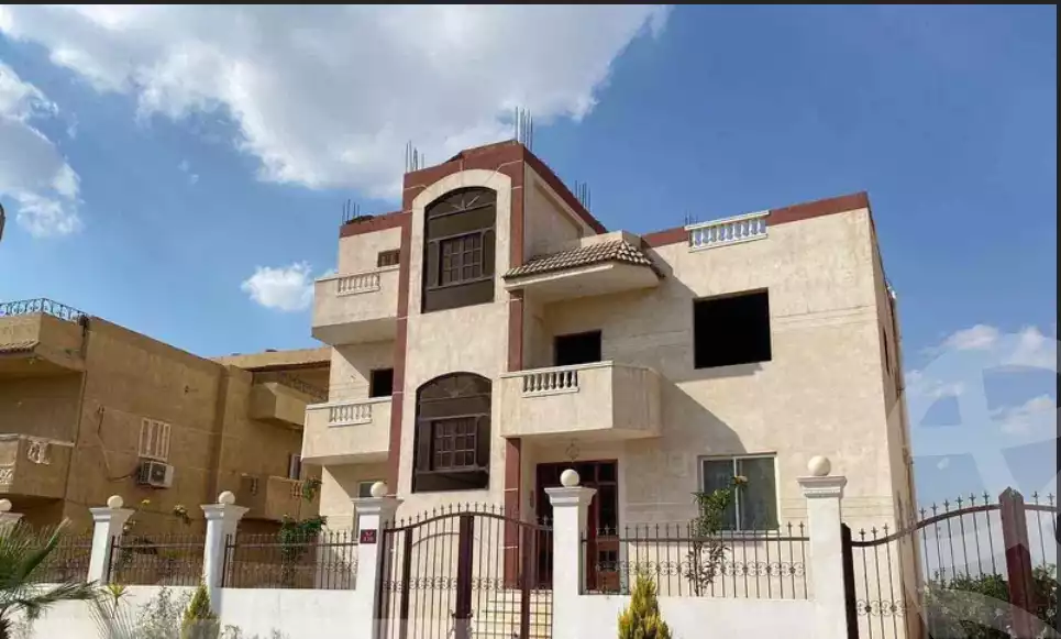 https://aqarmap.com.eg/en/listing/5942285-for-sale-cairo-badr-city-hai-el-ashgar-featured-neighborhood
