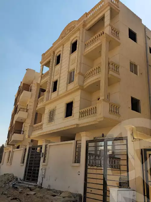 https://aqarmap.com.eg/en/listing/5944158-for-sale-cairo-badr-city-hai-el-ashgar-featured-neighborhood-el-imam-el-bokhary-st
