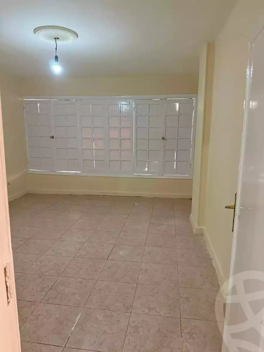 https://aqarmap.com.eg/ar/listing/5945613-for-sale-cairo-mokattam-lhdb-l-ly-shareaa-9