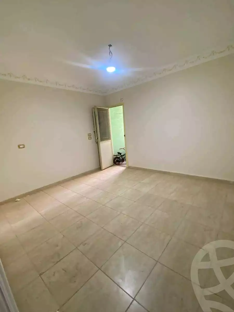 https://aqarmap.com.eg/ar/listing/5945900-for-sale-alexandria-l-jmy-lbytsh-al-aeda-al-kadema-st