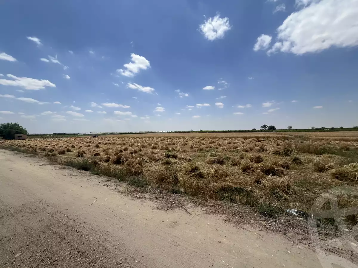 https://aqarmap.com.eg/ar/listing/5946481-for-sale-beheira-new-nubariya-lmntq-lskny-lwly