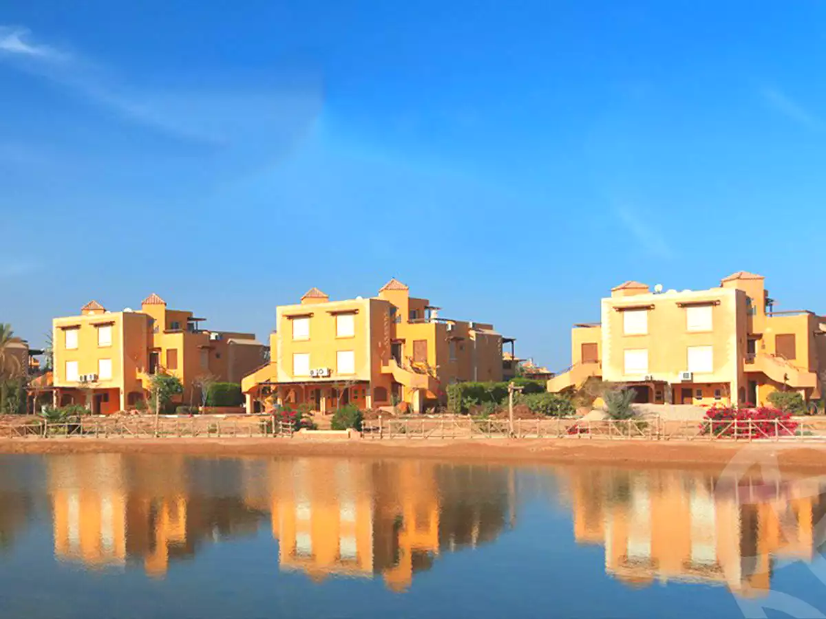 https://aqarmap.com.eg/en/listing/2815693-projects-ein-bay