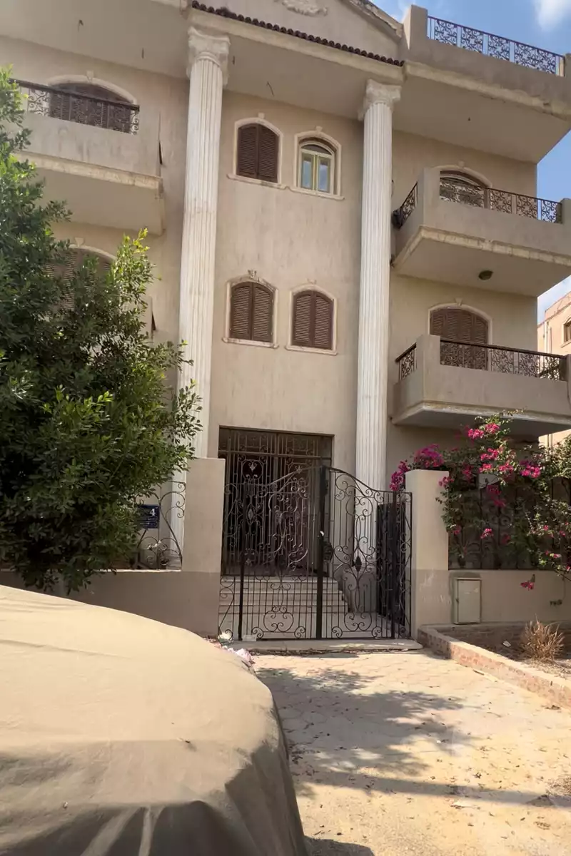 https://aqarmap.com.eg/en/listing/5947834-for-sale-cairo-al-oubour-el-hay-el-khames-amir-el-sobky-st