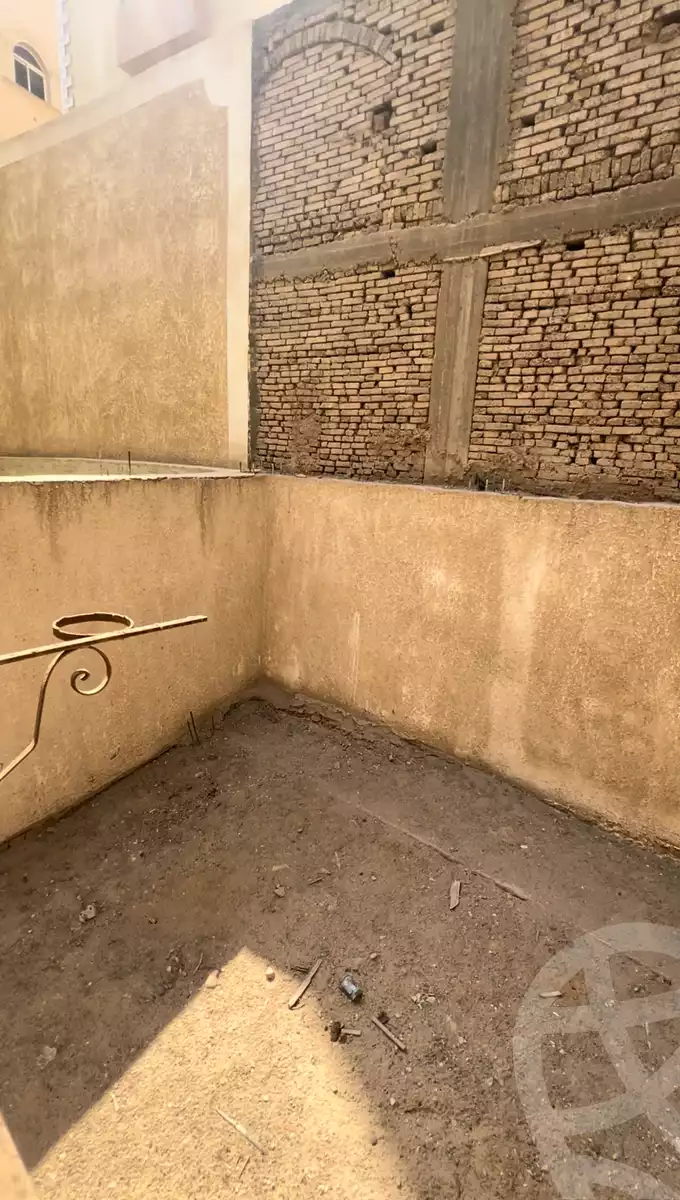 https://aqarmap.com.eg/en/listing/5947834-for-sale-cairo-al-oubour-el-hay-el-khames-amir-el-sobky-st