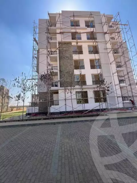 https://aqarmap.com.eg/en/listing/5948552-for-sale-cairo-el-sheikh-zayed-city-lshykh-zyd-ljdyd-west-view-residence-hdp