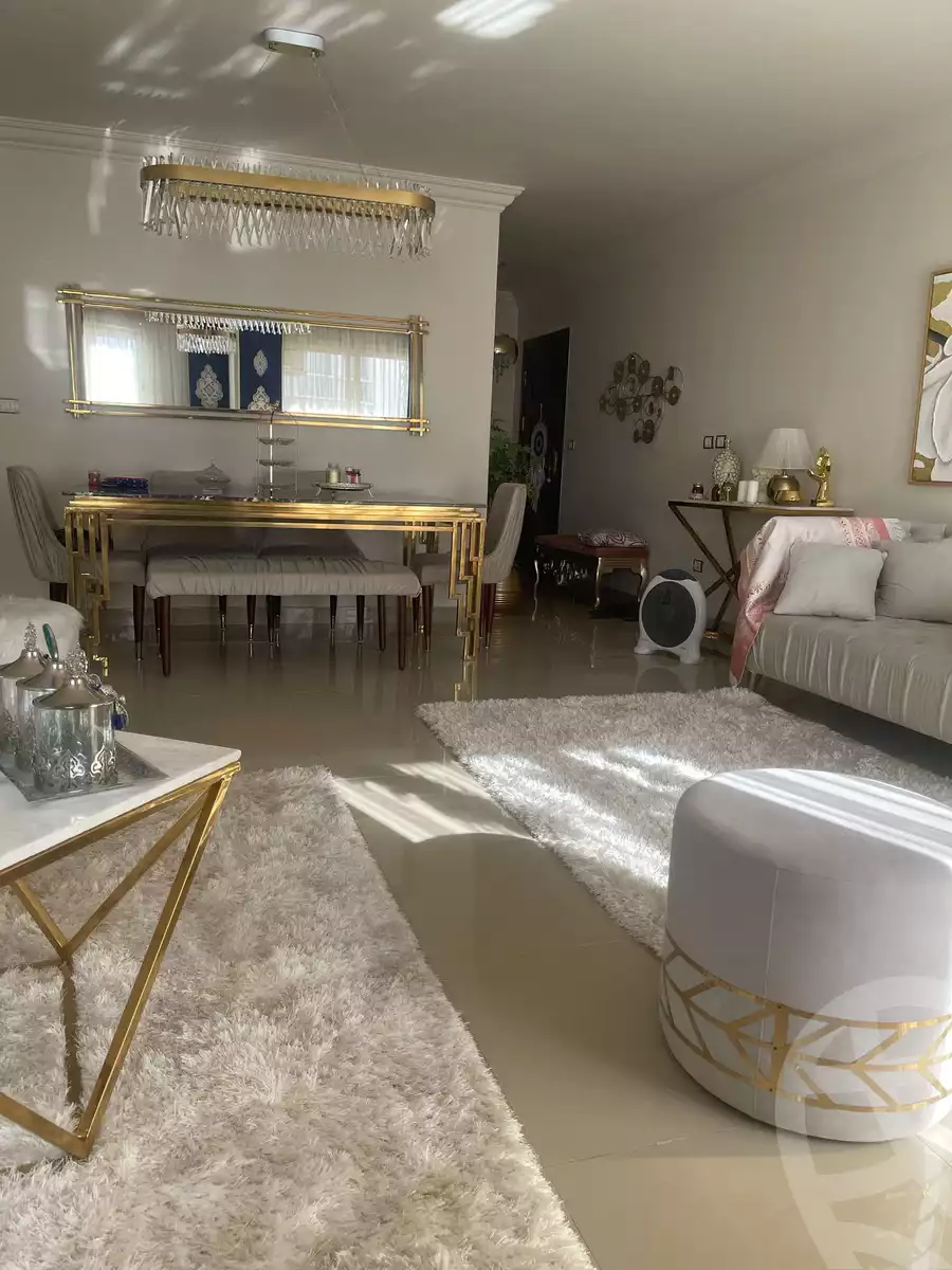 https://aqarmap.com.eg/ar/listing/5950206-for-rent-cairo-new-cairo-compounds-jyd
