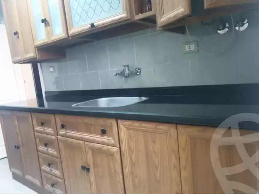 https://aqarmap.com.eg/ar/listing/5951534-for-rent-alexandria-bolekly-wnjdt