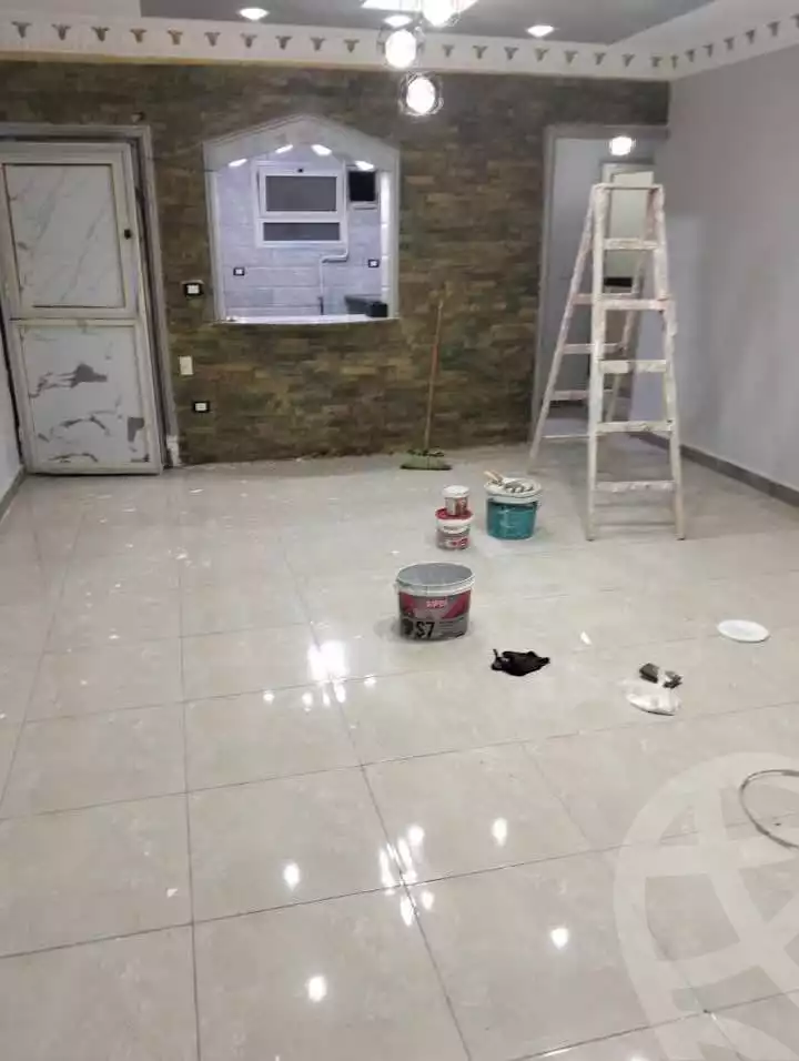 https://aqarmap.com.eg/ar/listing/5951676-for-rent-cairo-mokattam-lhdb-l-ly-shareaa-9