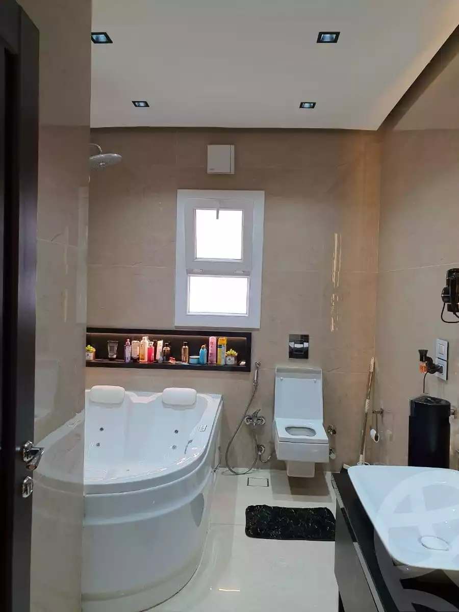 https://aqarmap.com.eg/en/listing/5952555-for-sale-cairo-mokattam-compounds