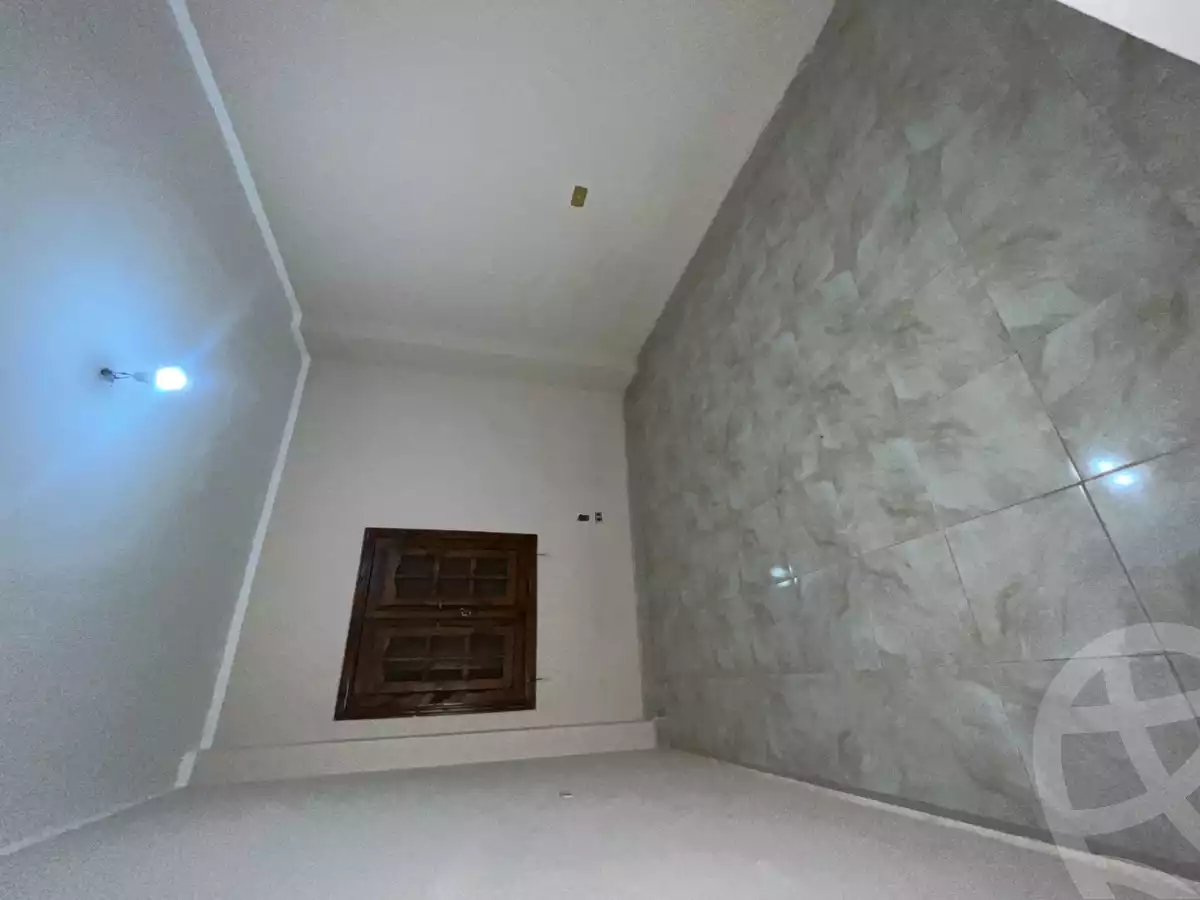 https://aqarmap.com.eg/ar/listing/5954043-for-rent-cairo-new-cairo-south-investors-mohammed-nagib-axis-st